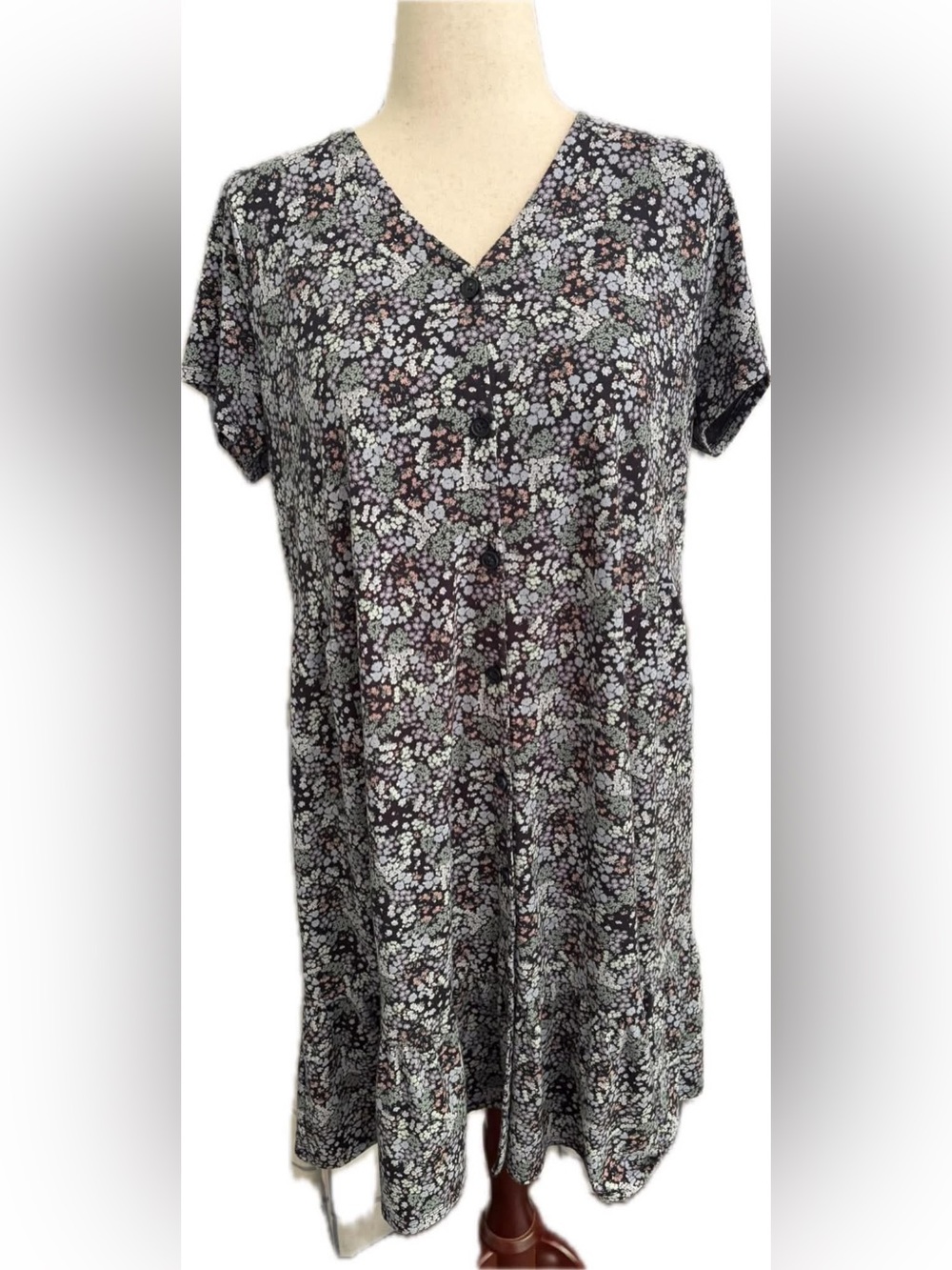 J. Jill Floral Cotton Tencel Short Sleeve Tiered Button Front V-neck Dress - Picture 7 of 12